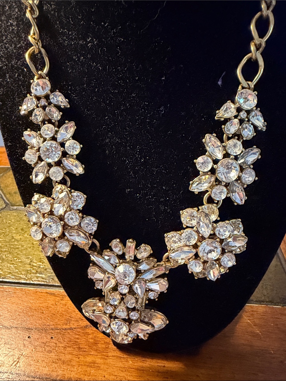J Crew / Crystal Statement Necklace - Picture 3 of 3